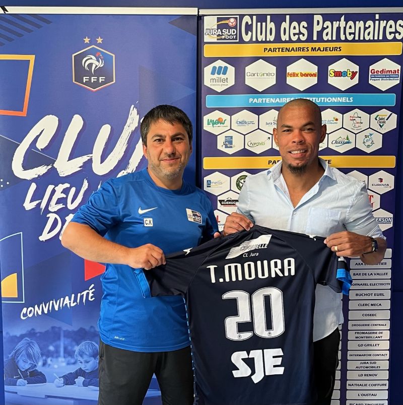 Signature T MOURA 4